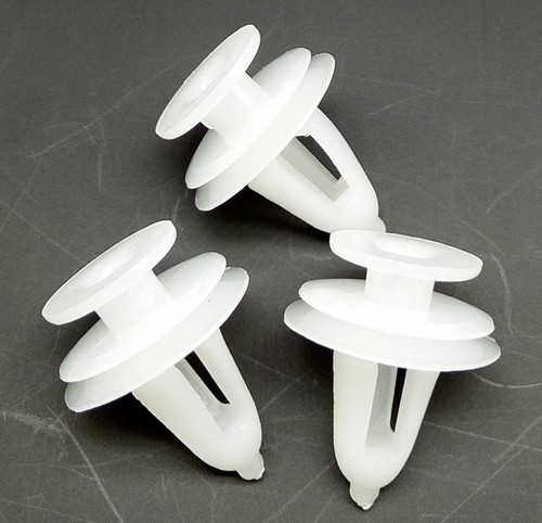 Lot clips plastique - 10,